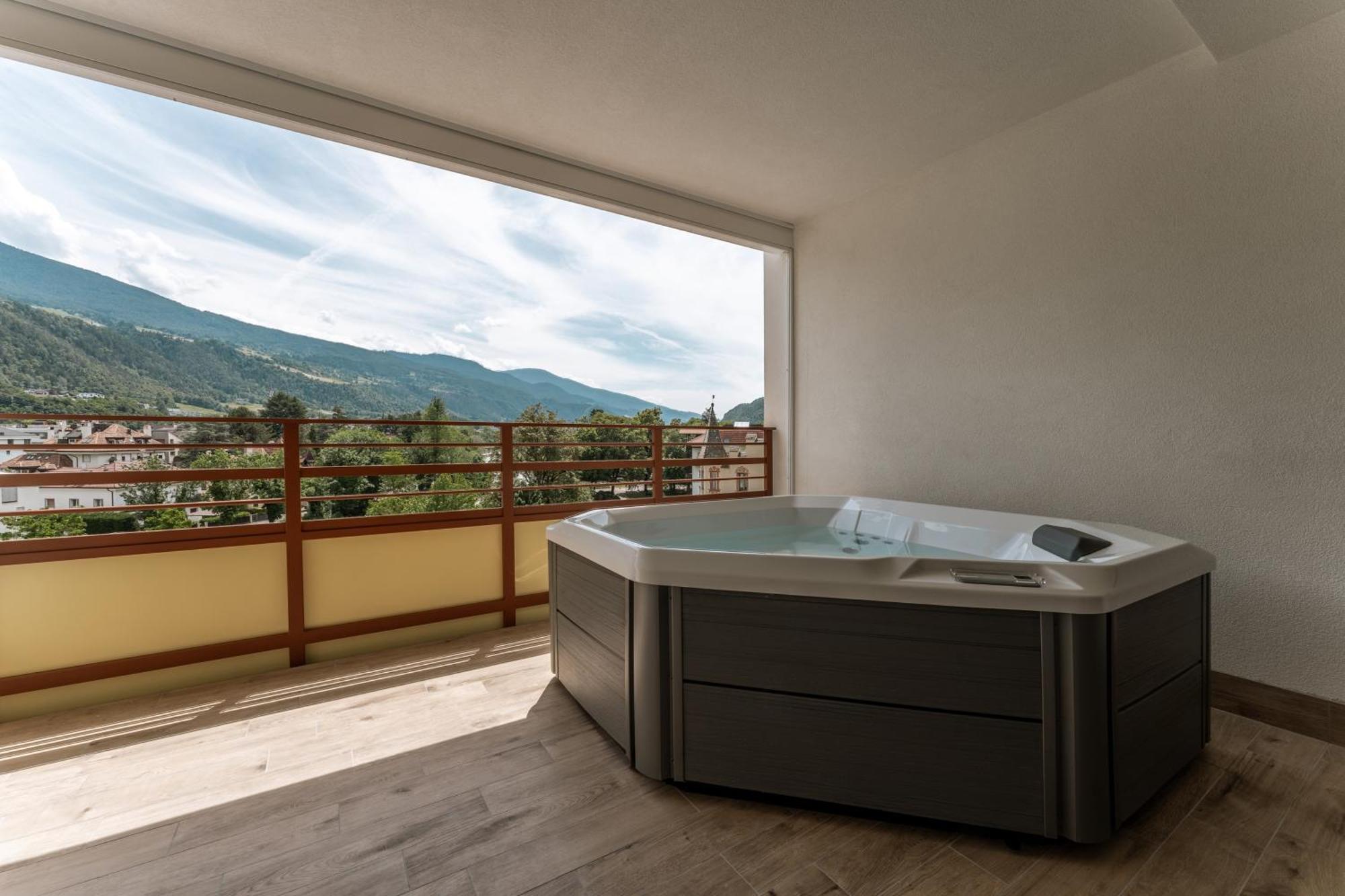 Dominik Alpine City Wellness Hotel - Adults Only بريسّانوني الغرفة الصورة
