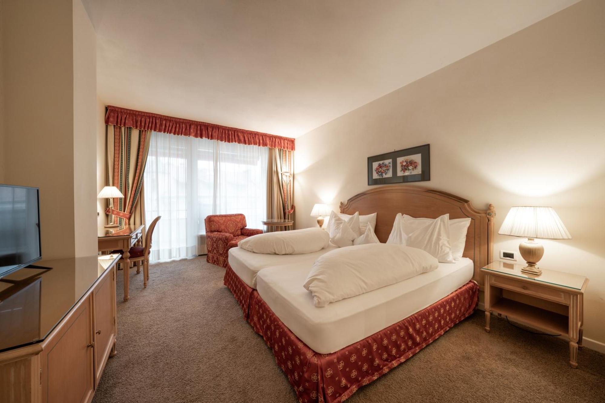 Dominik Alpine City Wellness Hotel - Adults Only بريسّانوني المظهر الخارجي الصورة